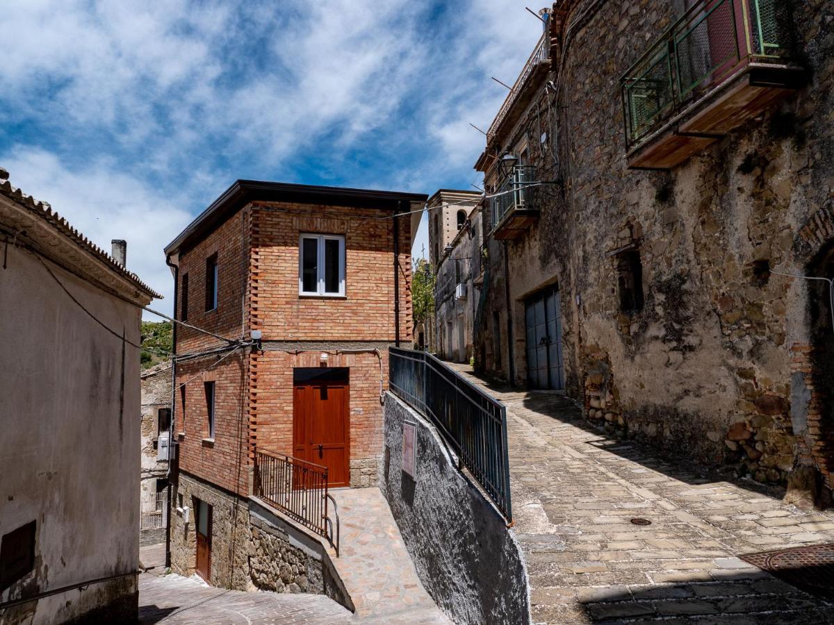 Hotel Girastrittue Colobraro Exterior foto